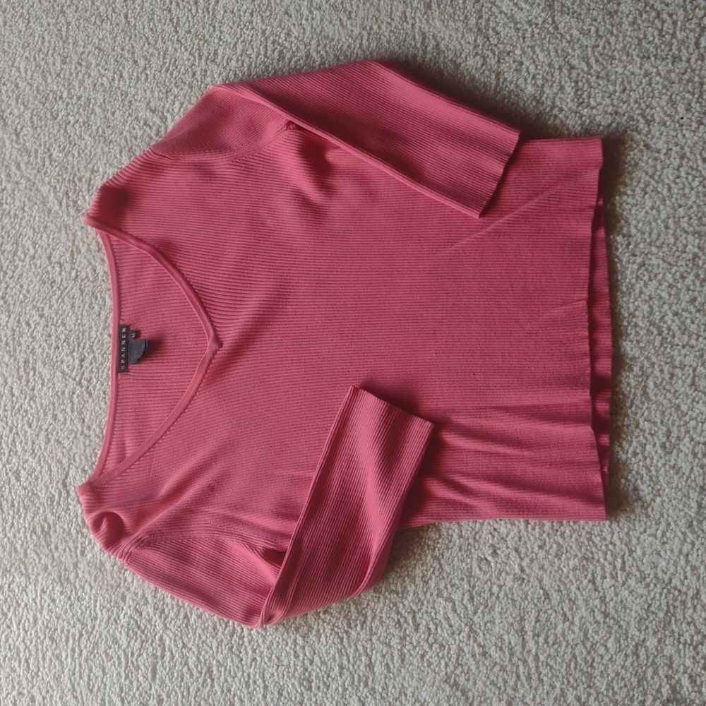 Nice lightweight rose sweater
